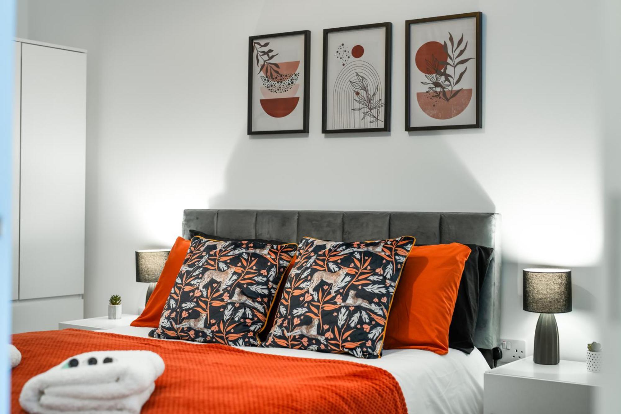 Potters Bar - Free Parking - Private Bathroom - Netflix - 4 Mins Walk To Station - 20 Mins Direct Trains To London Exterior foto